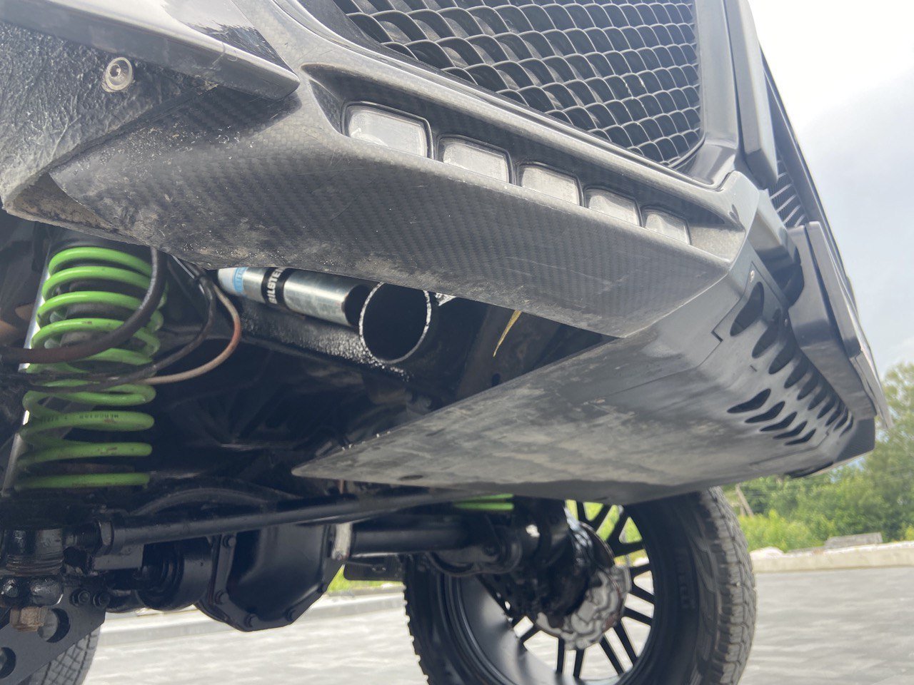 4x4 Squared carbon front AMG bumper lip spoiler with original LEDs for Mercedes W463 G Wagon.