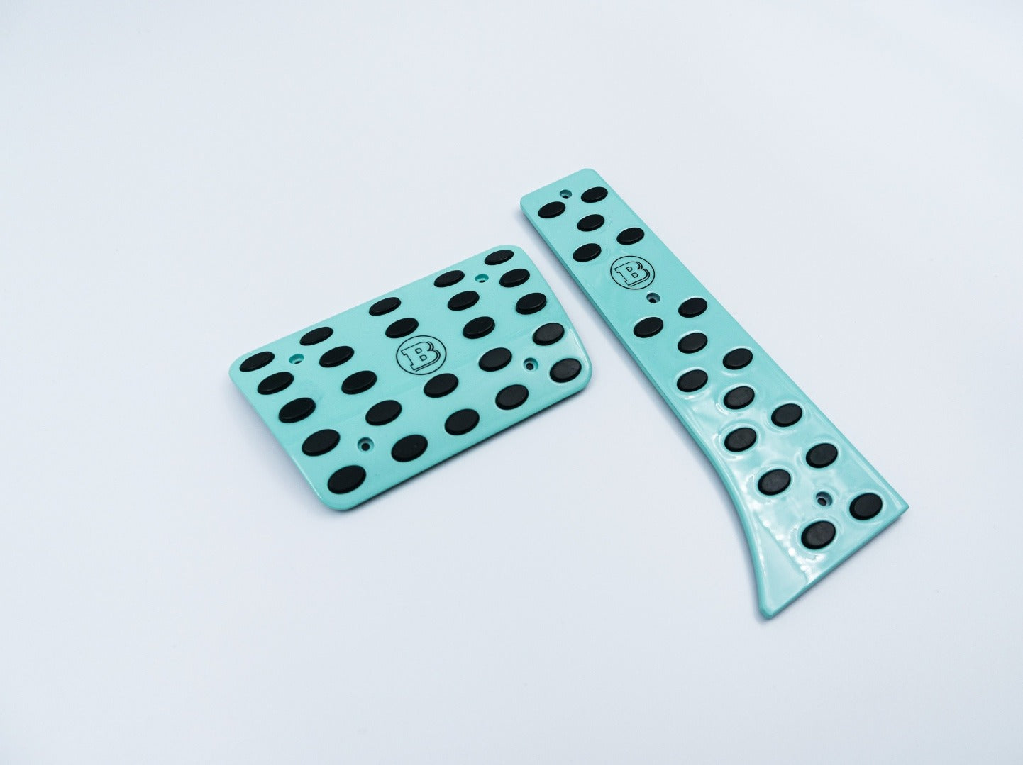 Aluminum Tiffany Blue Brabus Rocket G900 Pedal Kit for Mercedes-Benz W463A W464 G-Class from Tuning Shop, featuring premium aluminum alloy and rubber.
