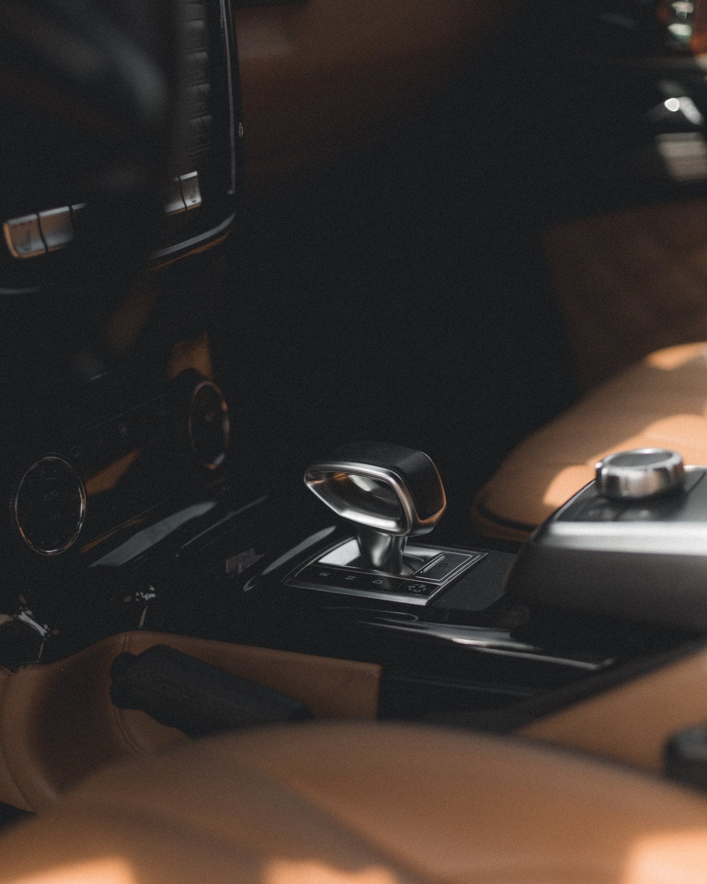Mercedes-Benz w463 6x6 G55 AMG 2008 with G63 2015 interior