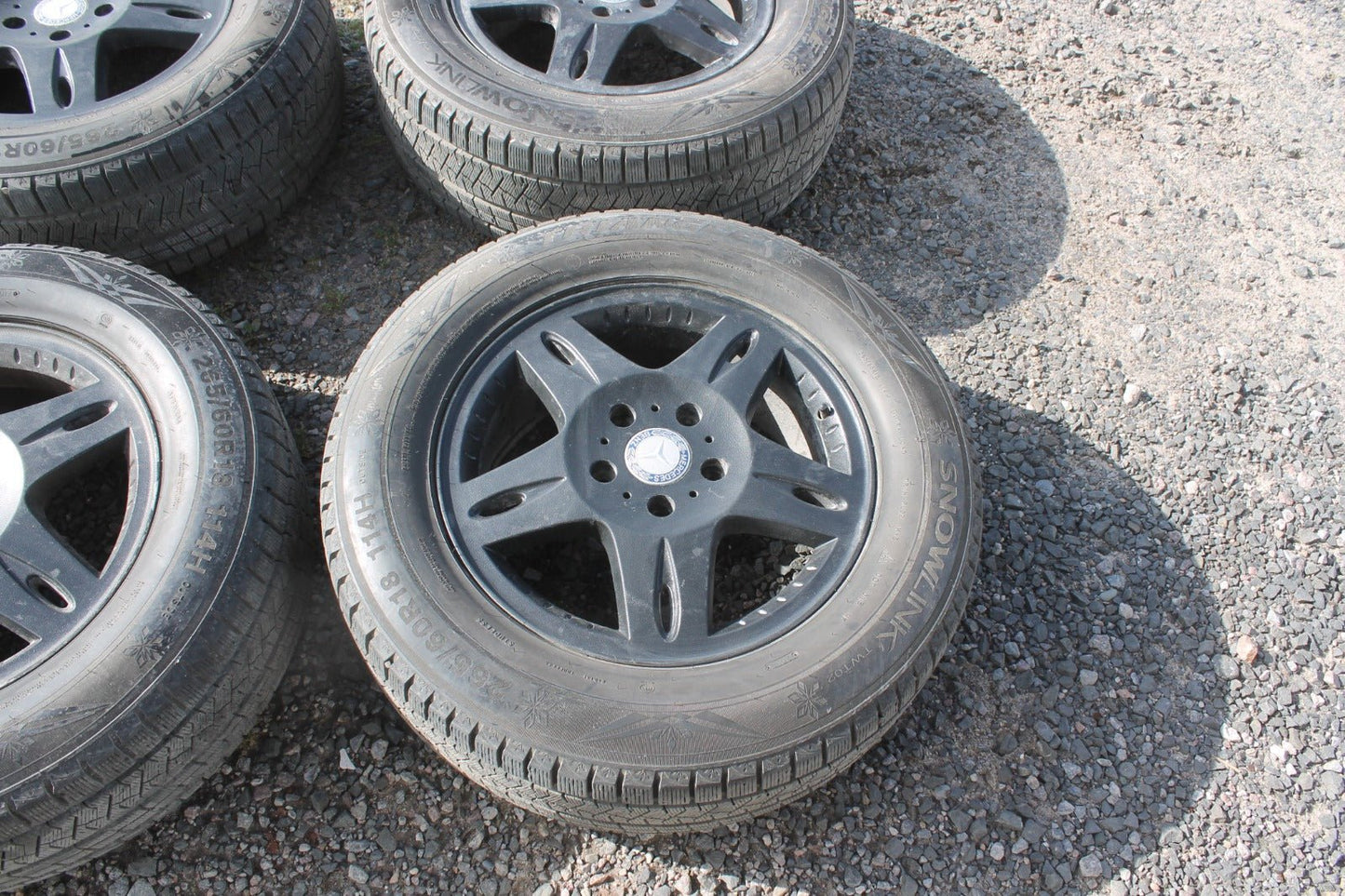 Rims R18 BLACK with tires for Mercedes-Benz W463 G-Class 4pcs