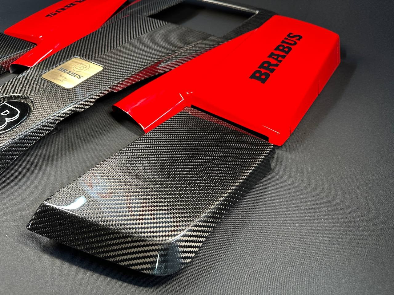 Carbon AMG engine cover with Red Brabus air filters for Mercedes-Benz G-Wagon W463 G63