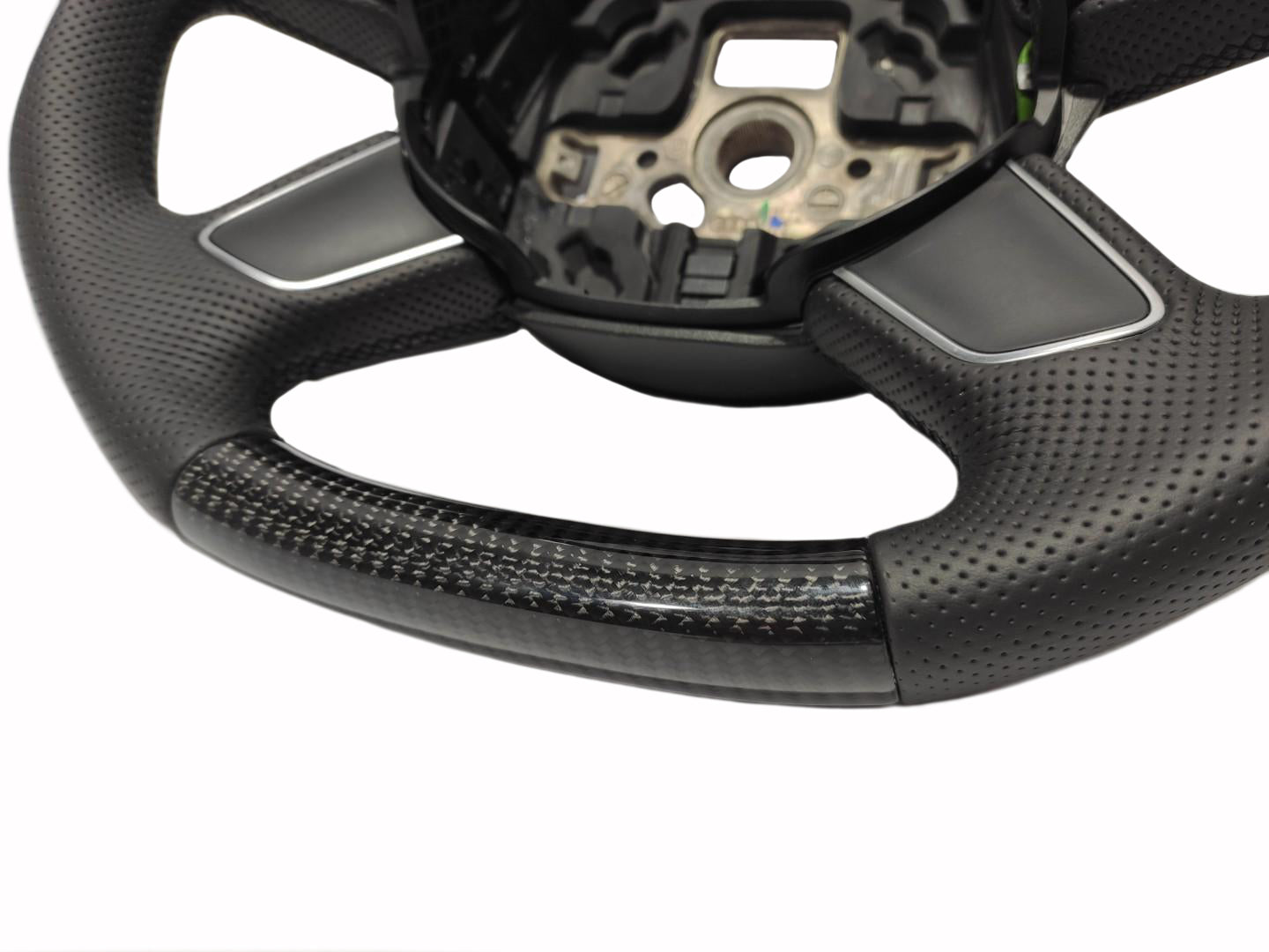 OEM remanufactured Audi A4 B8 Q5 Q7 steering wheel with carbon fiber, perforated black leather, flat bottom, and red 12 o'clock stripe from Tuning Shop.
