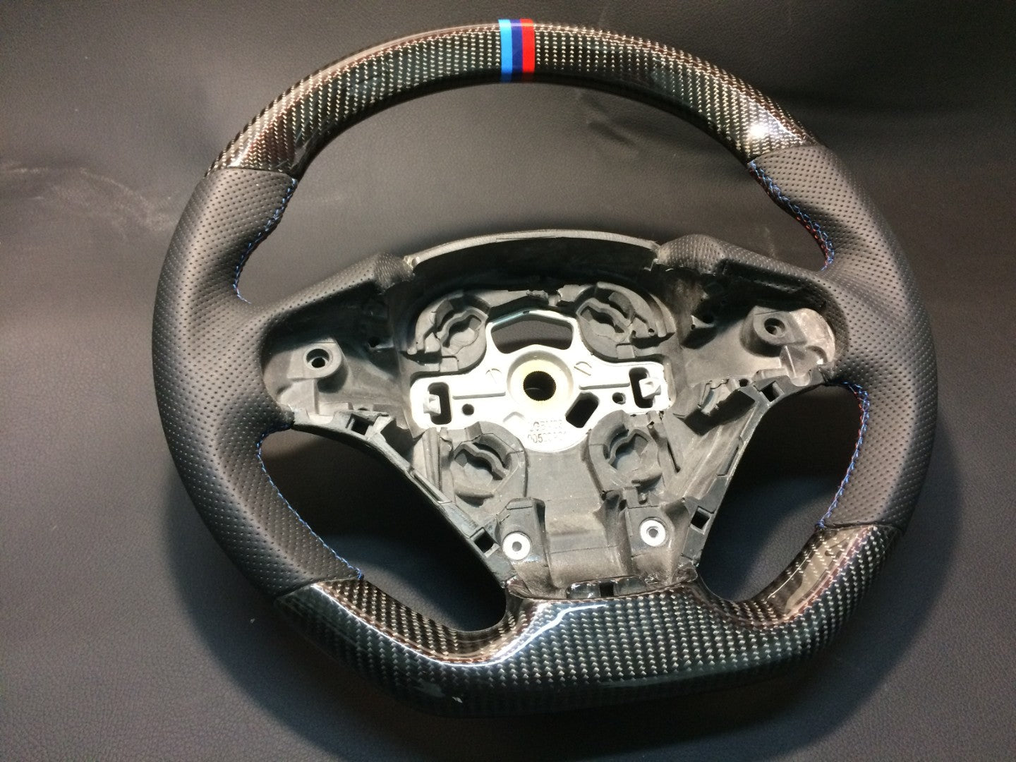 BMW F30 F31 F15 F16 steering wheel carbon leather 12 o'clock stripes