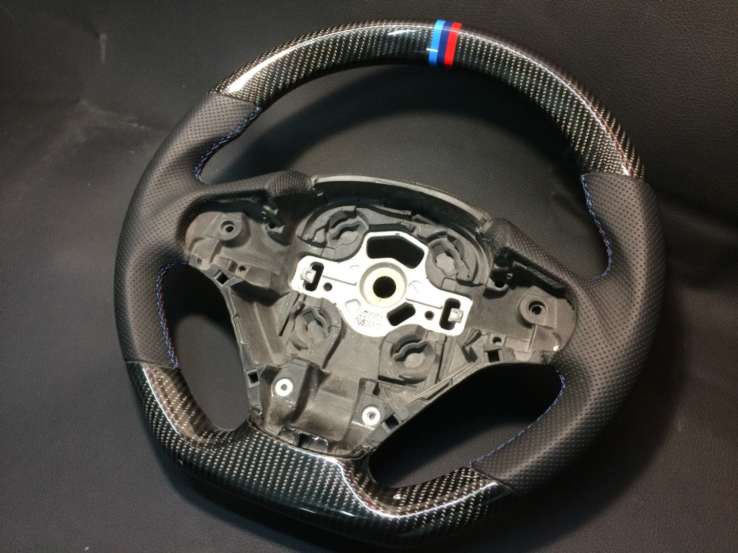 BMW F30 F31 F15 F16 steering wheel carbon leather 12 o'clock stripes