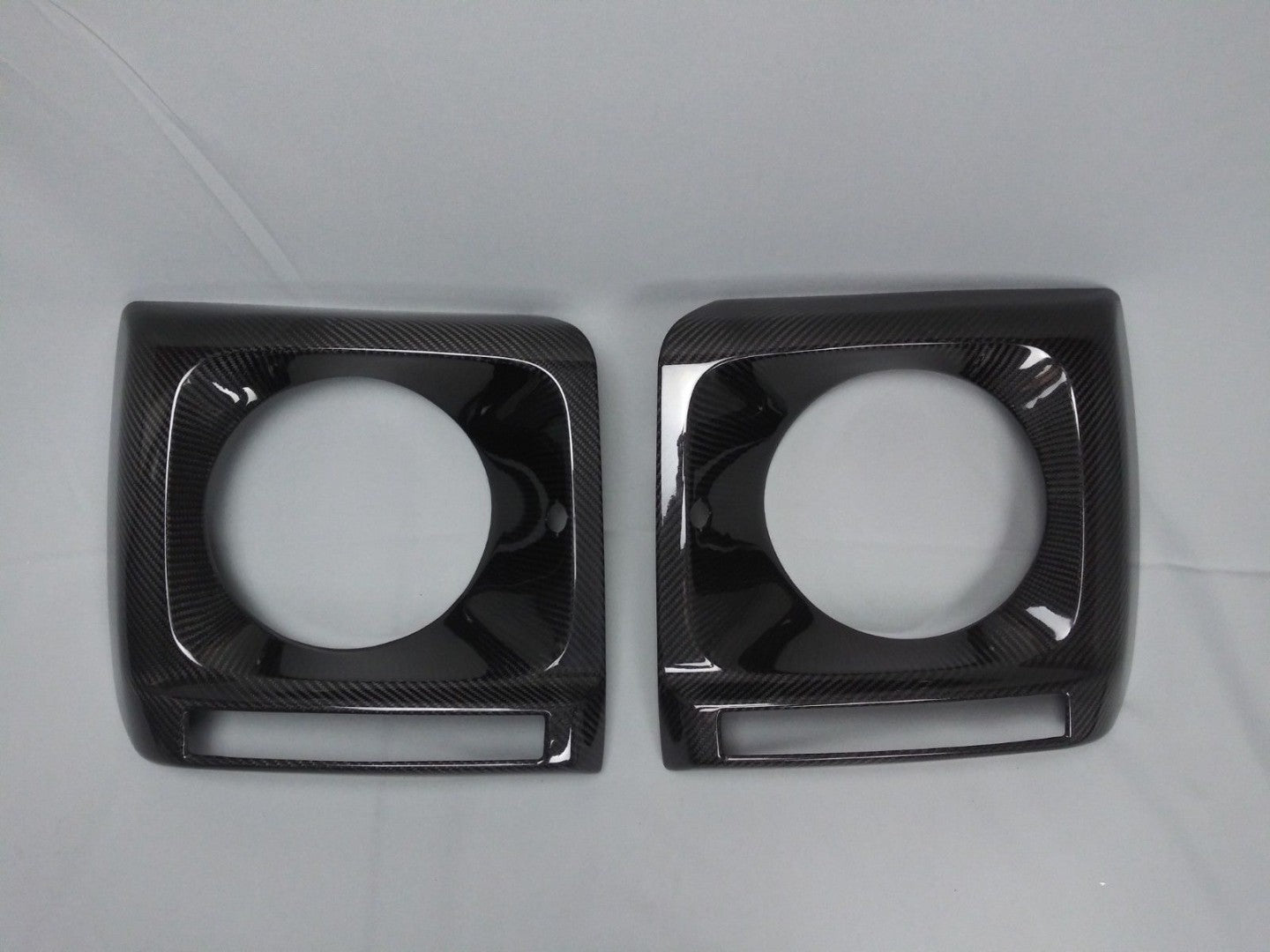 Carbon fiber front headlight covers 2 pcs set for Mercedes-Benz W463 G-Wagon