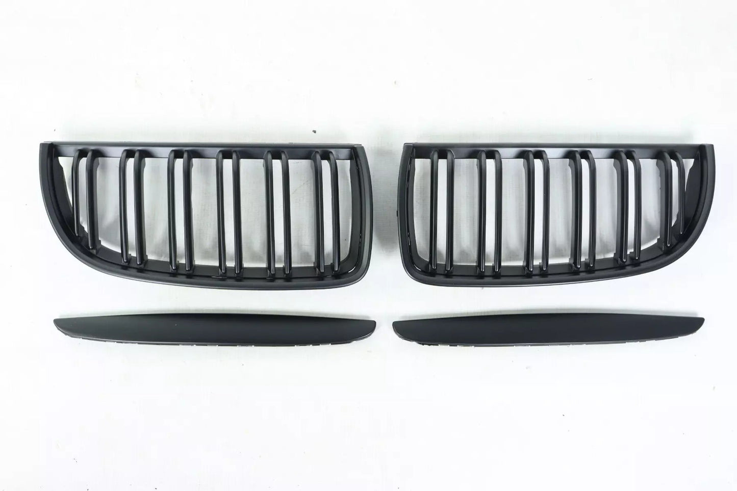 Front grille black for BMW 3 Series E90 2005-2007