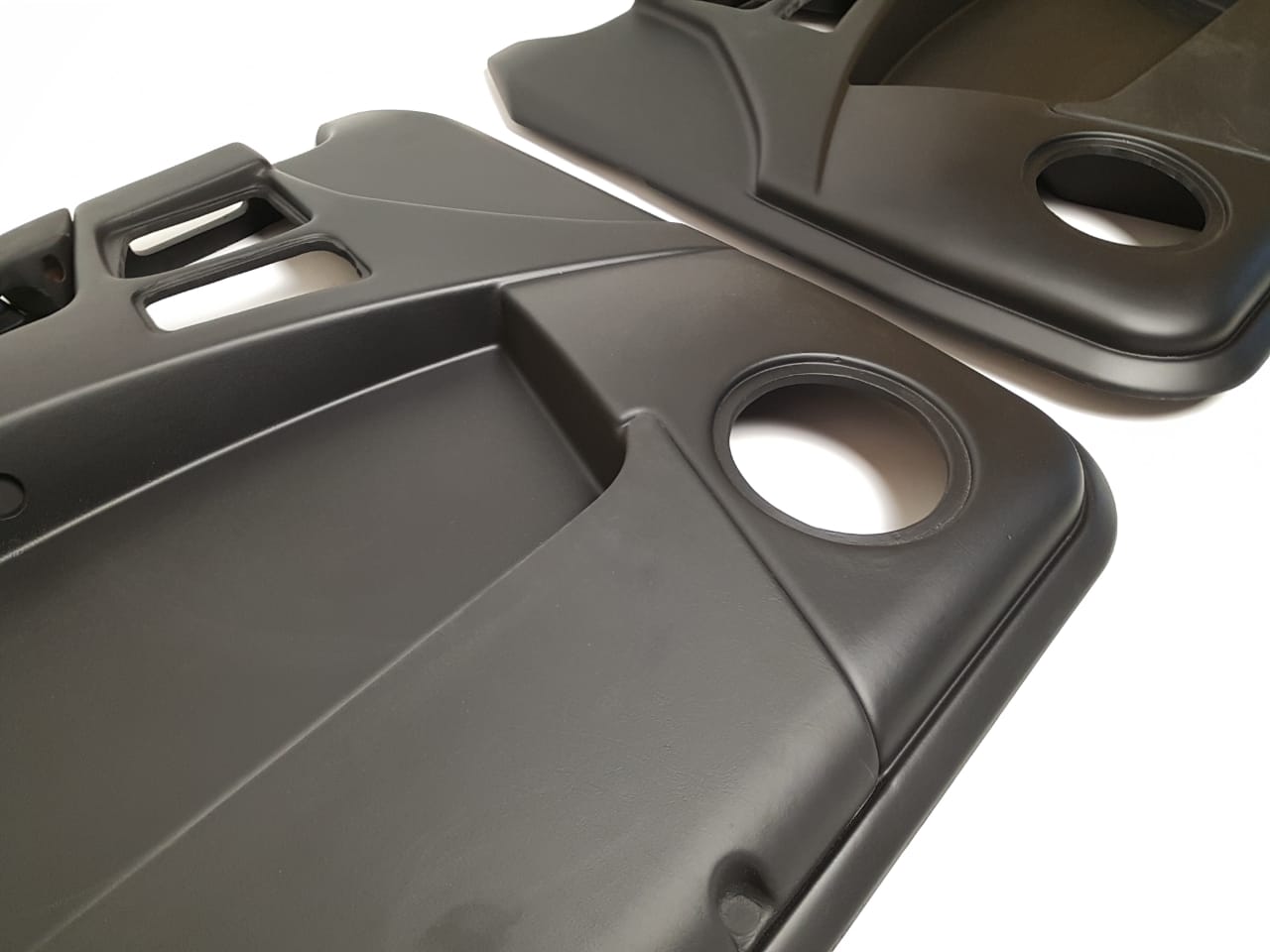 Interior door panels without lether inserts for Mercedes-Benz W463 G-Wagon 1979 - 2001