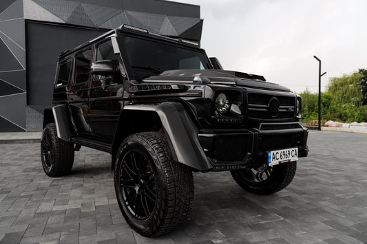 Mercedes Benz W463 4x4 G class G500 in Brabus look