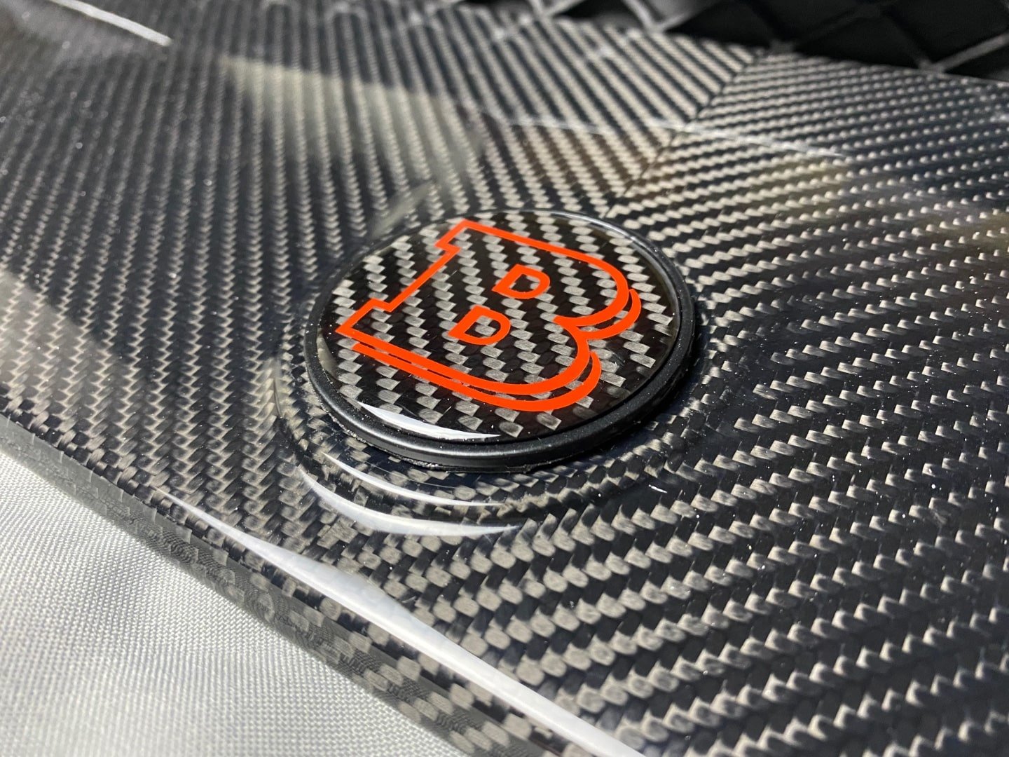 Red Brabus badge logo emblem 55mm metal + carbon for hood Mercedes-Benz G-Wagon W463 W463A